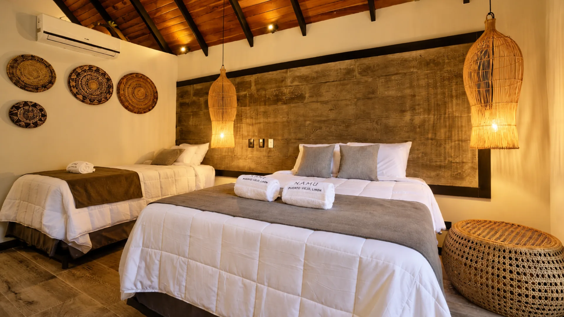 Superior Master Room with one large bed and one single bed